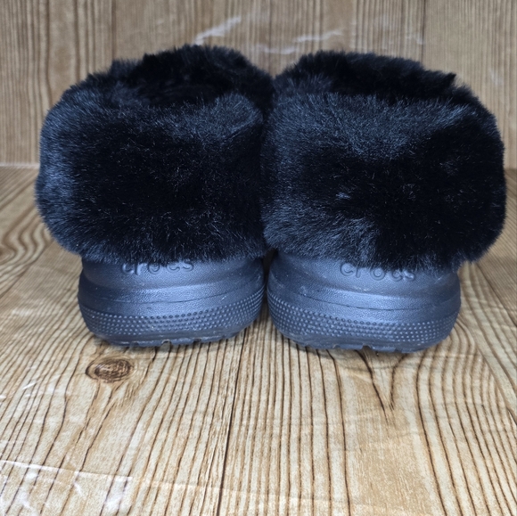 CROCS Furever Crush Glitter Black Fur Lined Clogs Size 6 - Picture 3 of 9
